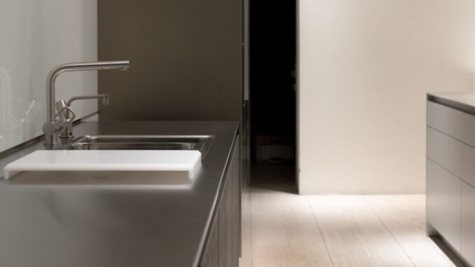 Comment choisir une crédence en inox pour sa cuisine ? Comment choisir une crédence en inox pour sa cuisine ?