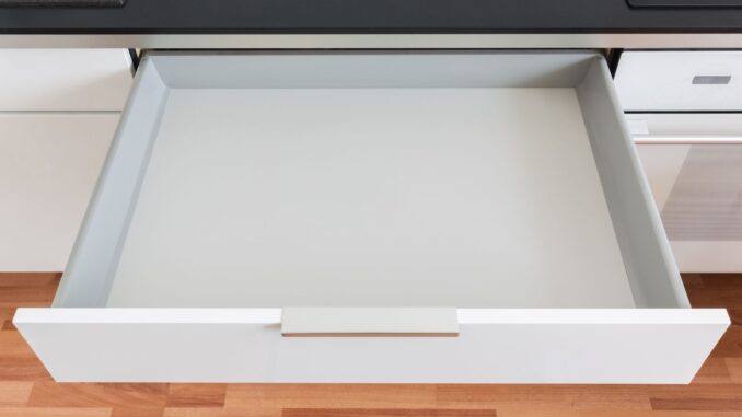 Comment installer un tiroir dans sa cuisine ? Comment installer un tiroir dans sa cuisine ?