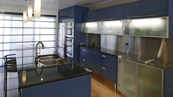 Cuisine de couleur bleu indigo quelle décoration choisir ? Cuisine de couleur bleu indigo quelle décoration choisir ?